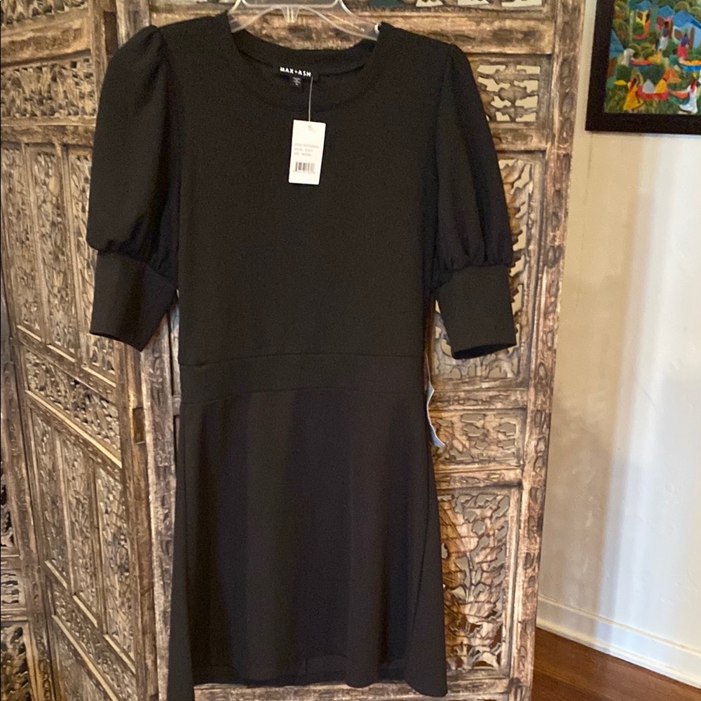 Chic Black Cocktail Dress with Puff Sleeves